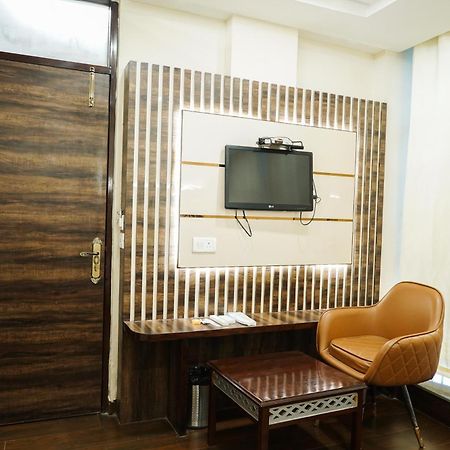 Hotel Batra Home Nizamuddin Yeni Delhi Dış mekan fotoğraf