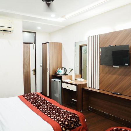 Hotel Batra Home Nizamuddin Yeni Delhi Dış mekan fotoğraf