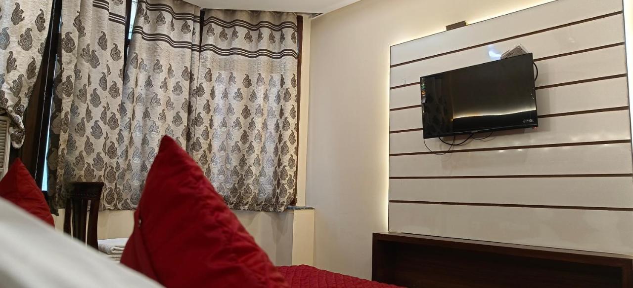 Hotel Batra Home Nizamuddin Yeni Delhi Dış mekan fotoğraf
