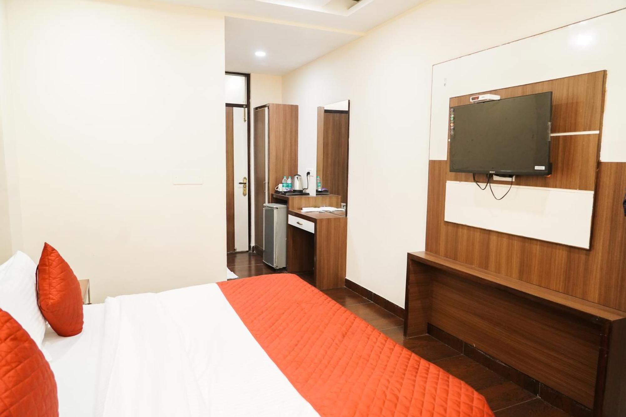 Hotel Batra Home Nizamuddin Yeni Delhi Dış mekan fotoğraf